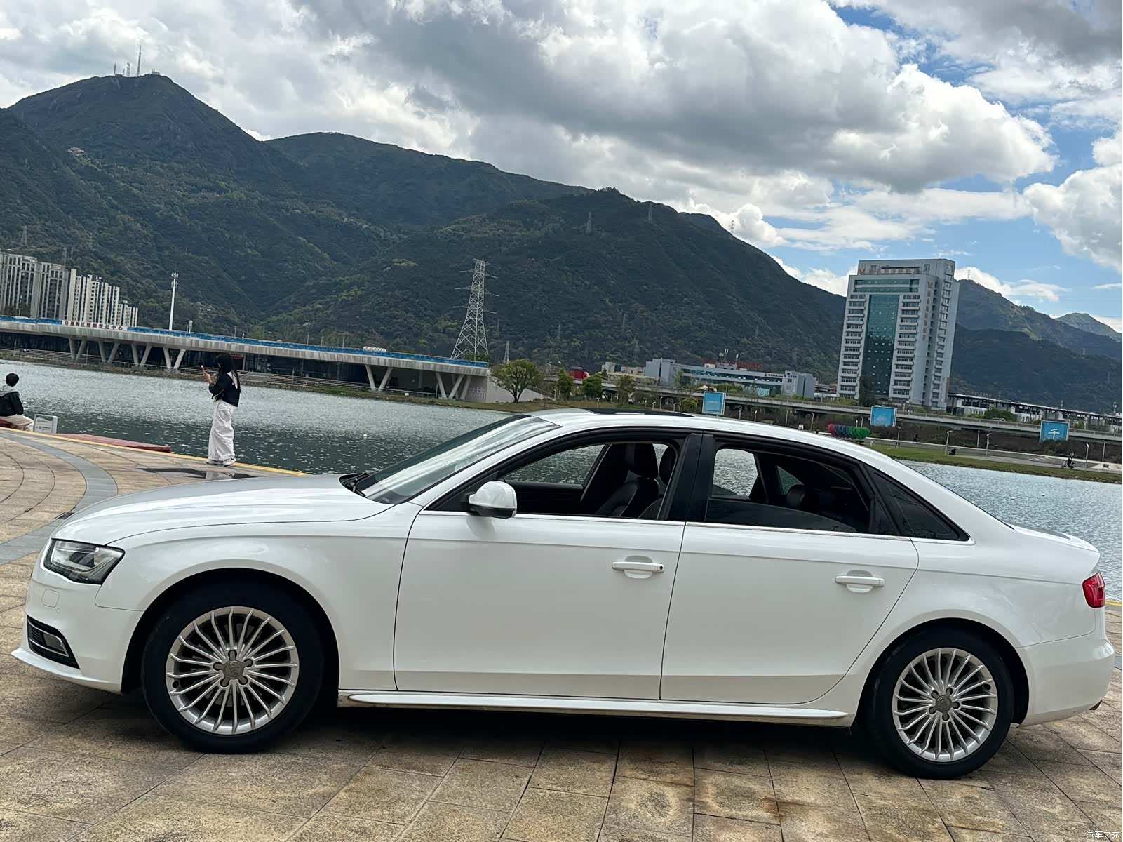 Audi A4L, 2015 8