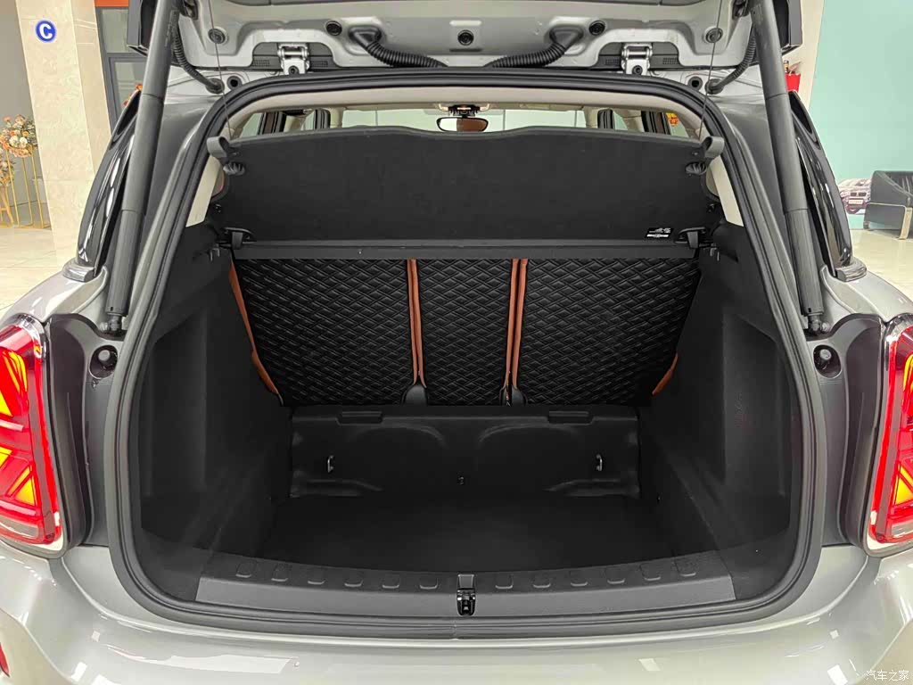 Mini Countryman, 2024 17