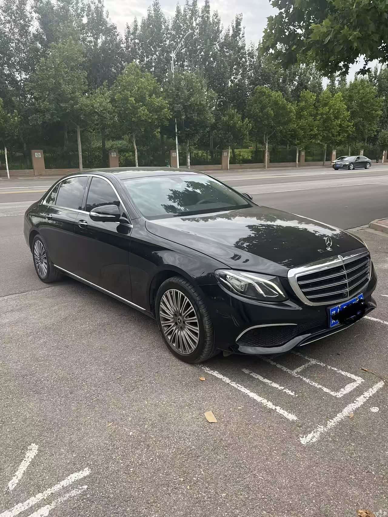 Mercedes-Benz E-Class, 2020 3