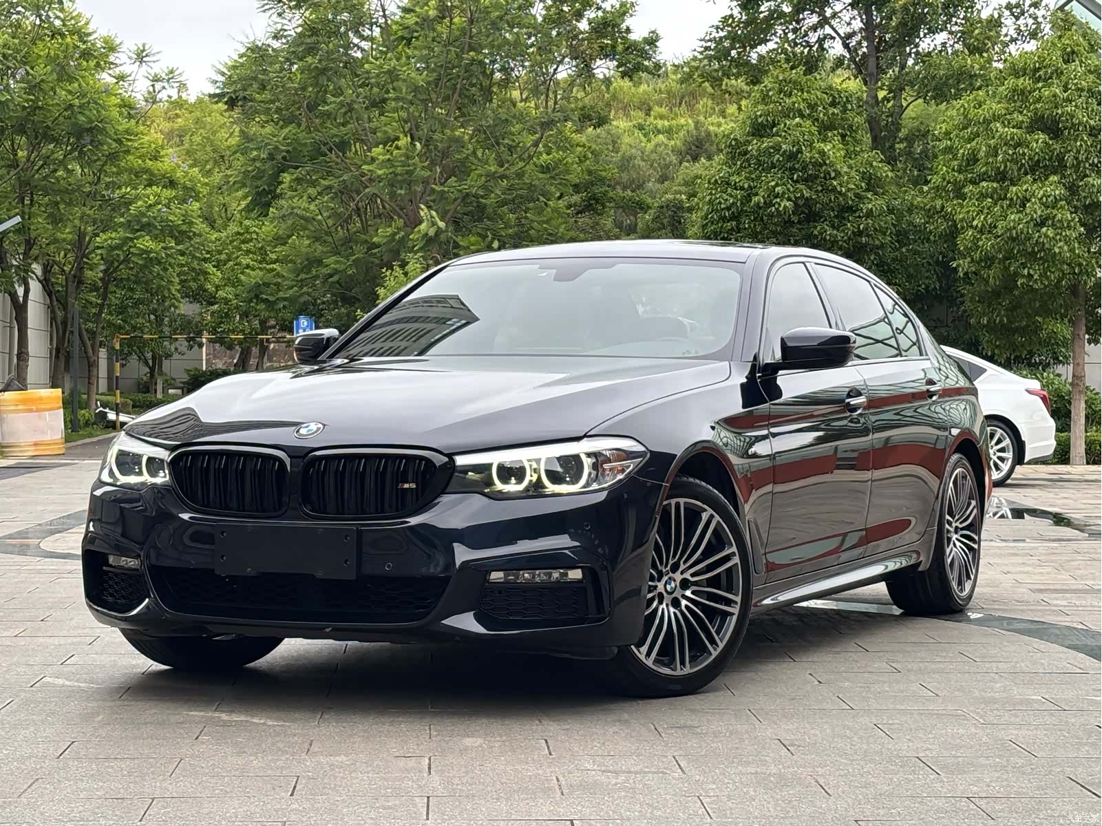 BMW 5 Series, 2018 1
