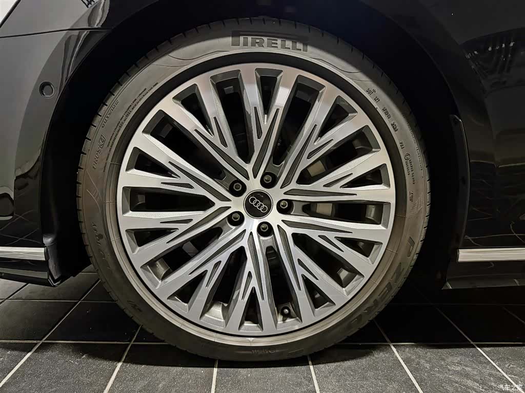 Audi A8L, 2025 15
