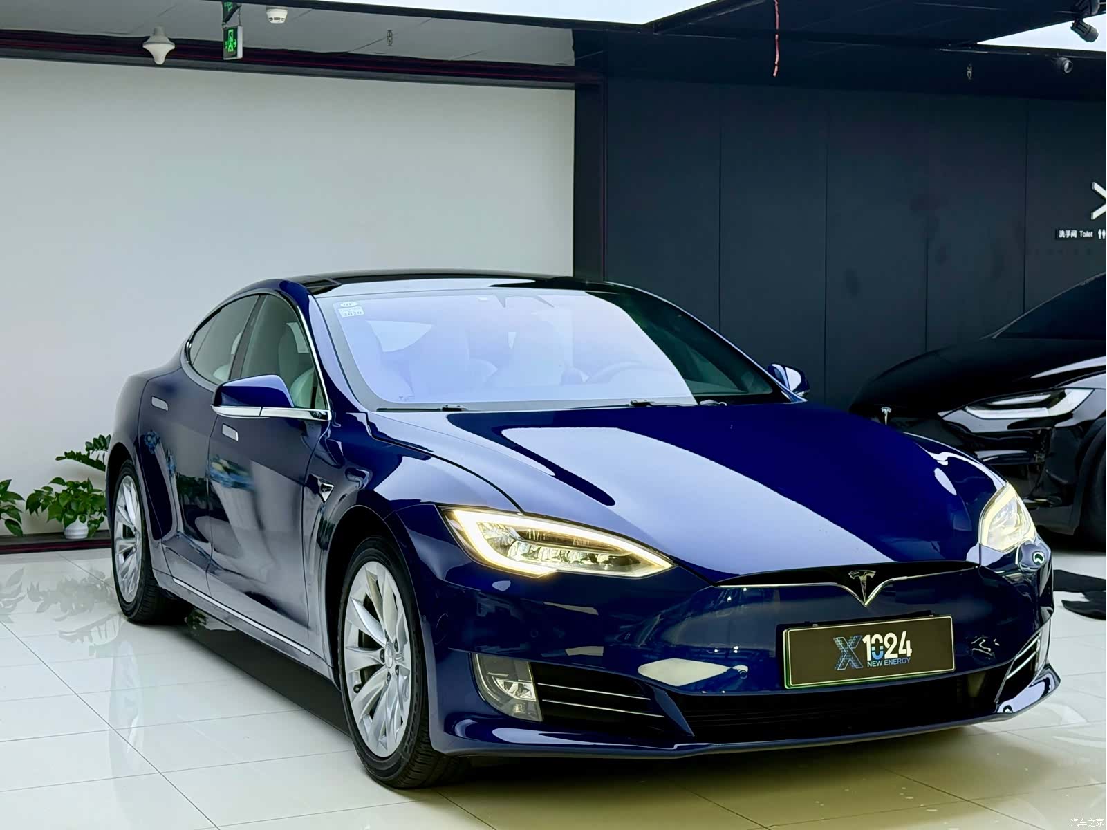 Tesla Model S, 2018 3