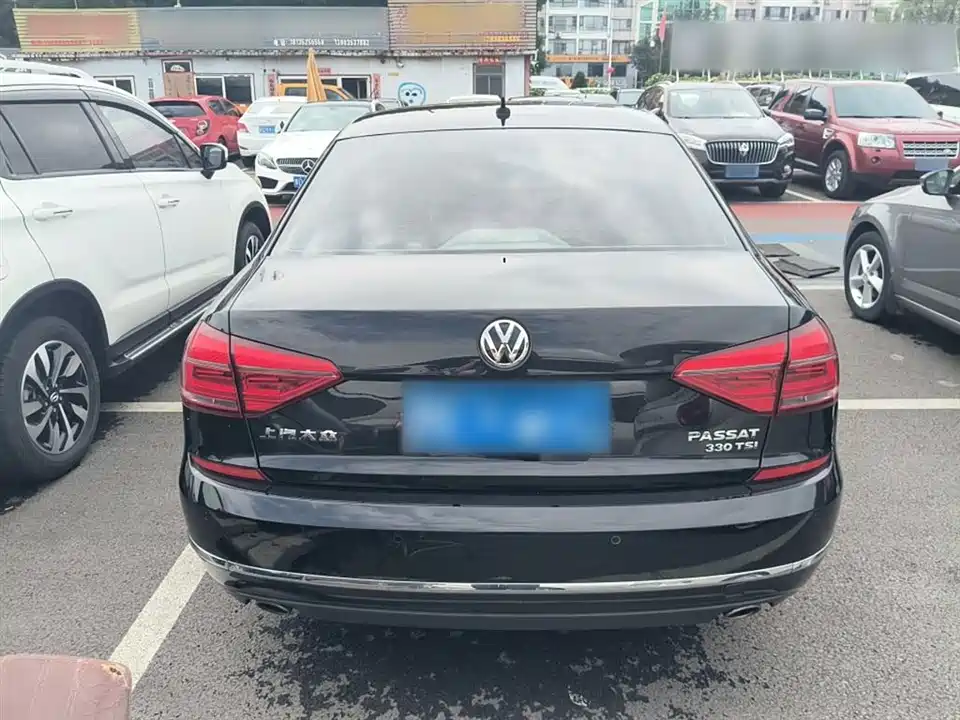 Volkswagen Passat