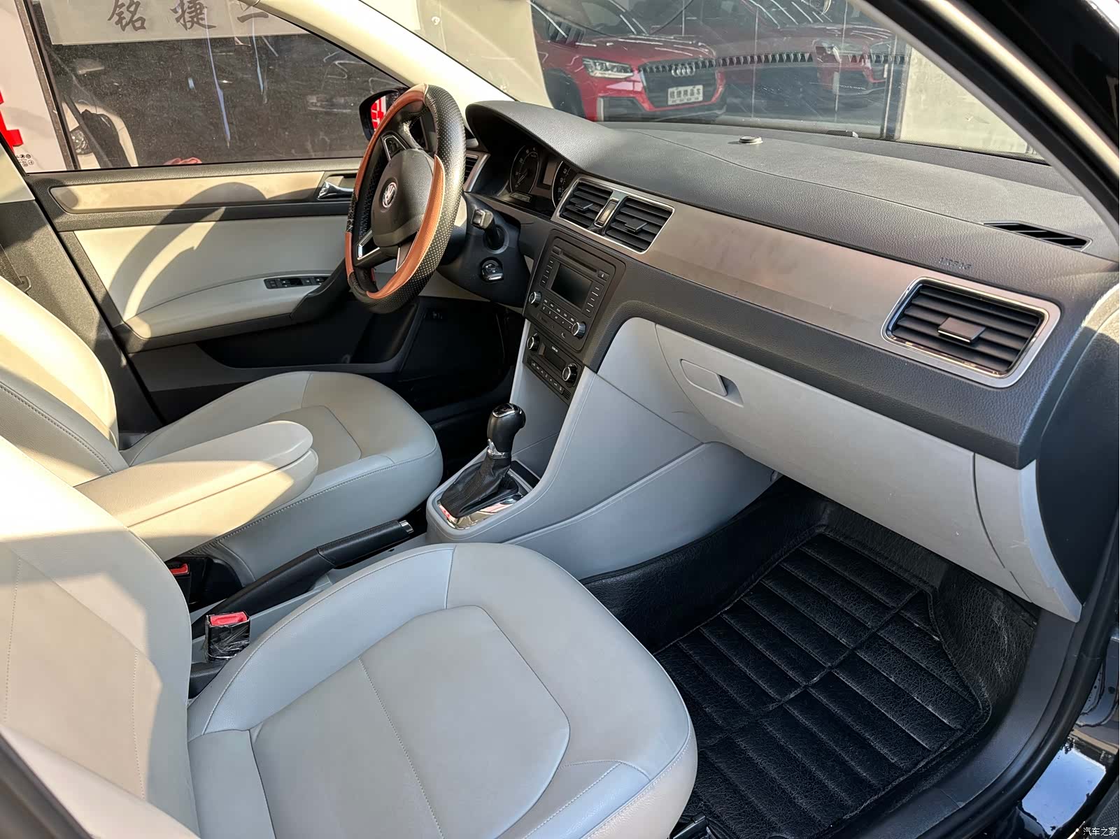 Skoda Rapid, 2016 12