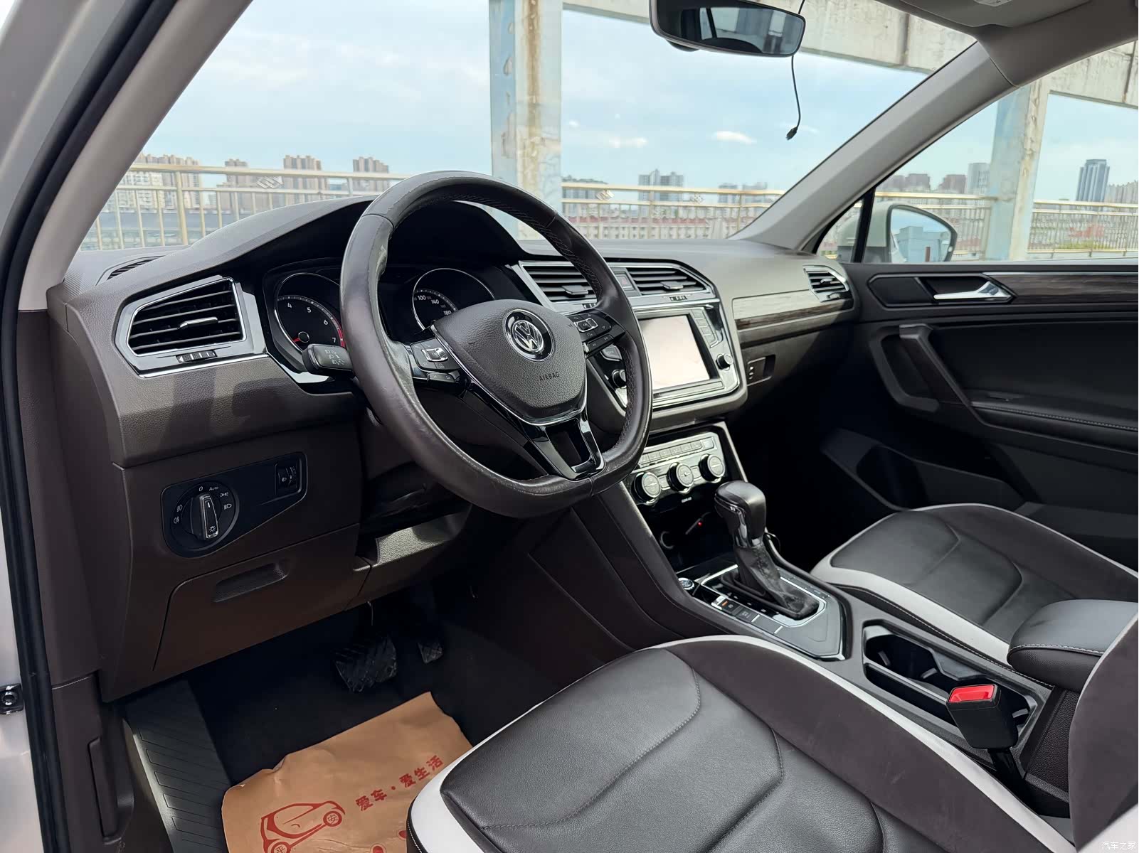 Volkswagen Tiguan L, 2017 14