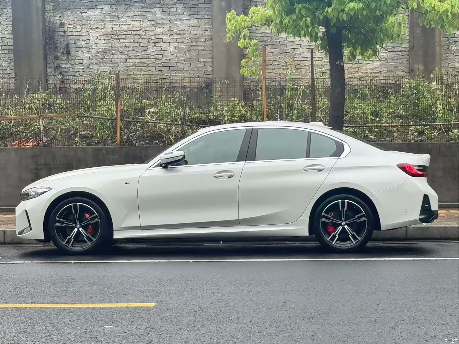 BMW 3 Series, 2024 все фото