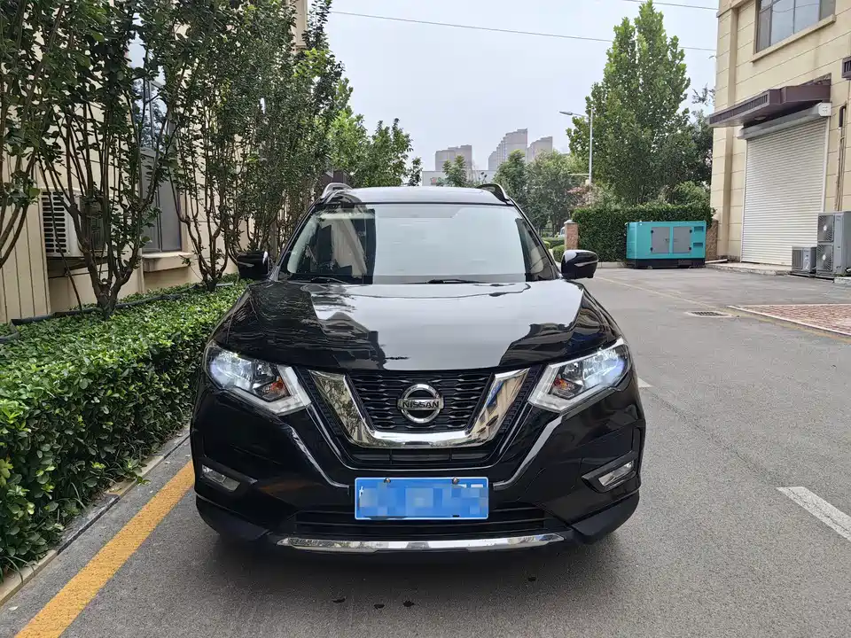 Nissan Qijun