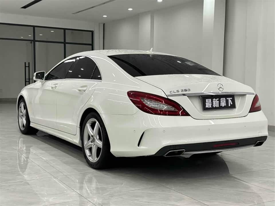 Mercedes-Benz CLS Mercedes-Benz CLS