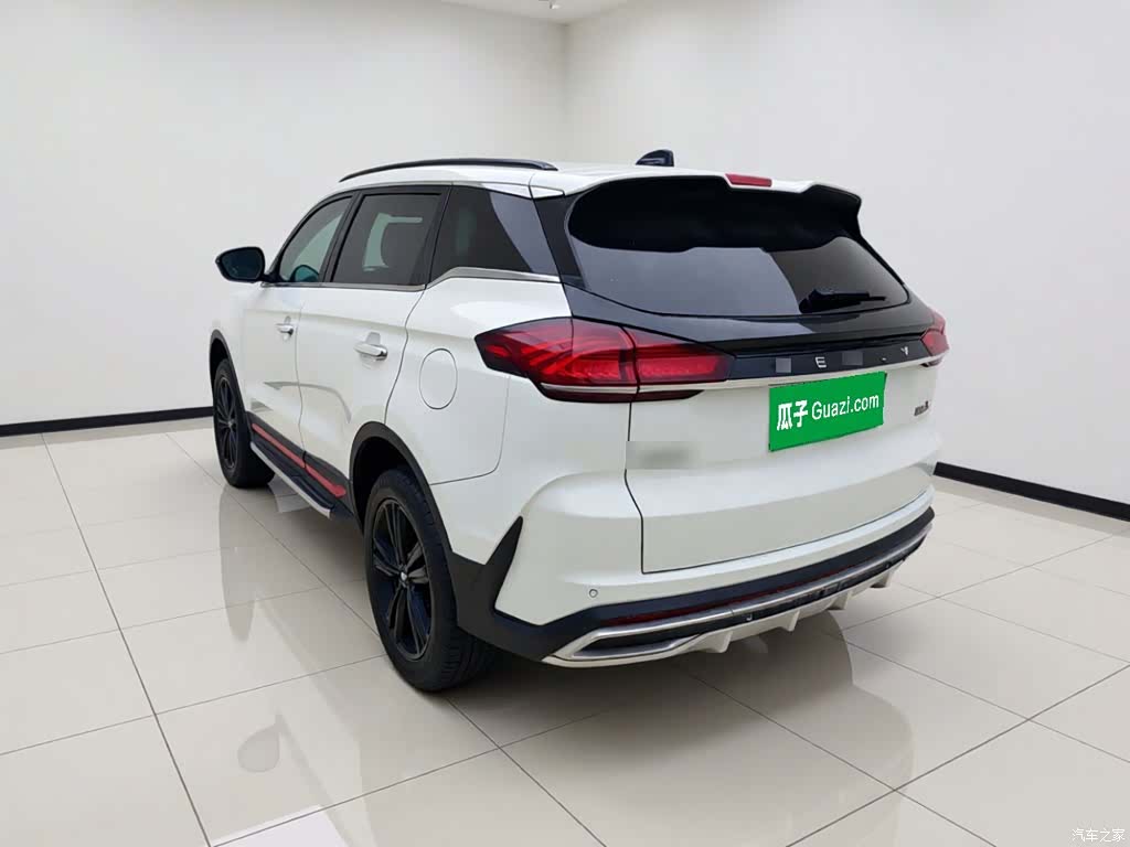 Geely Boyue, 2022 4