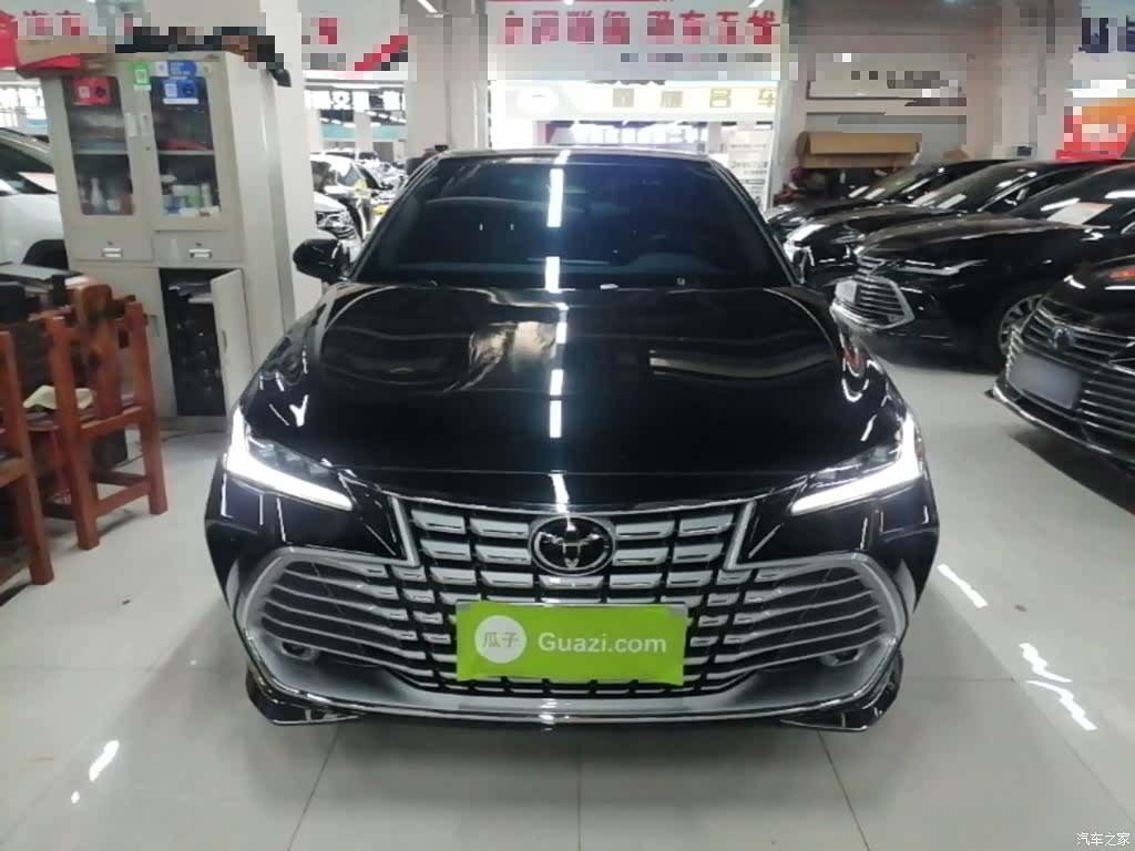 Toyota Avalon, 2025 3