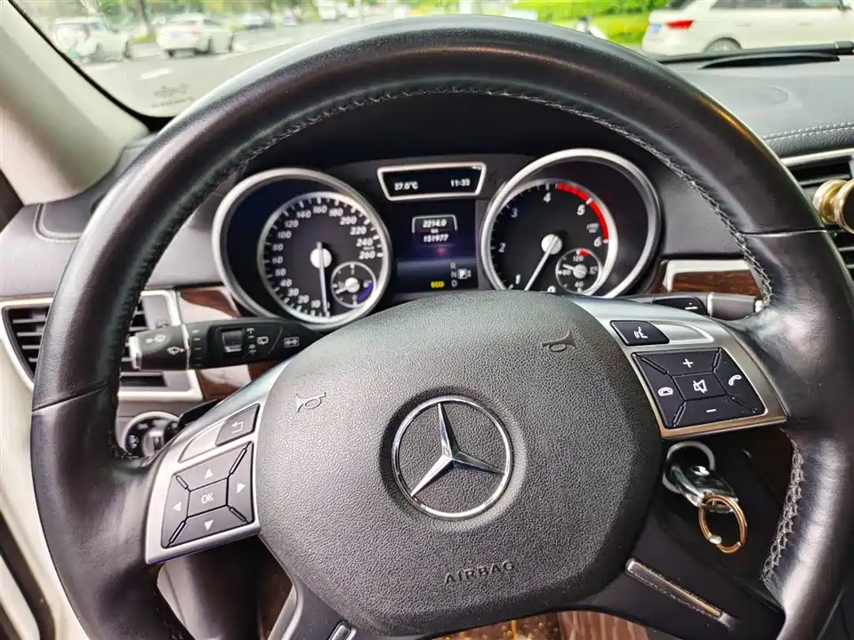 Mercedes-Benz GL grade