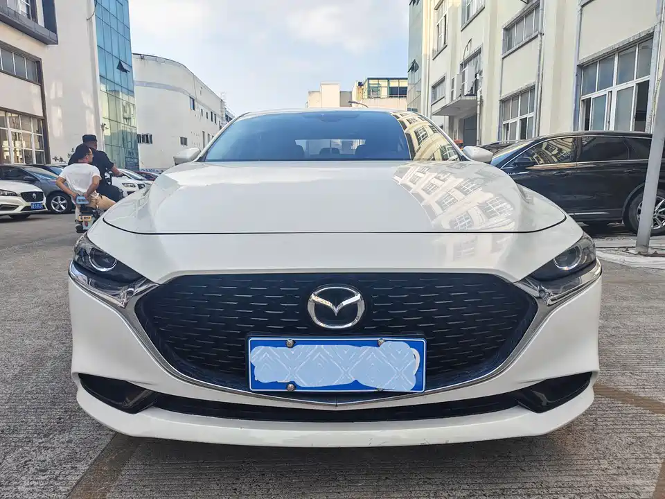 Mazda 3 Angkesaila