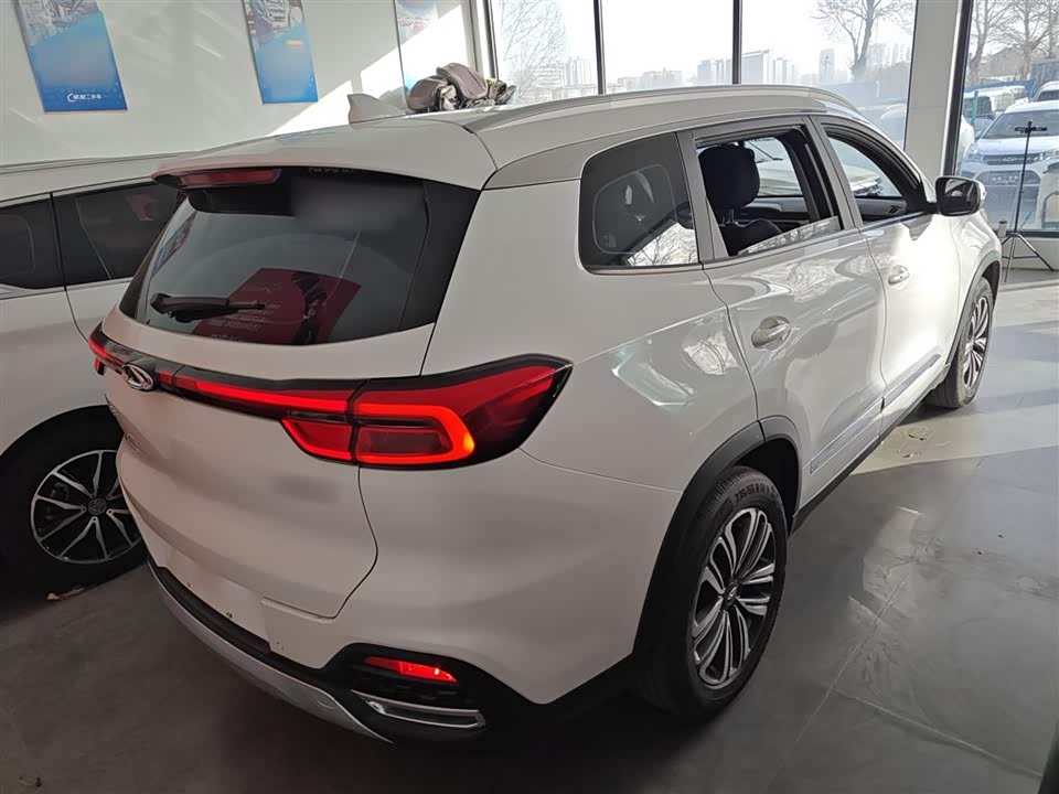 Chery Tiggo 8