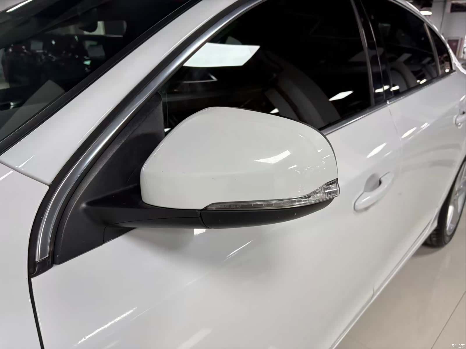 Volvo S60, 2015 28