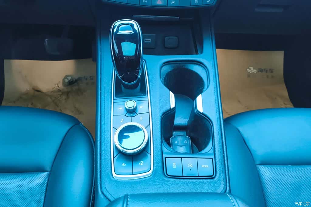 Cadillac XT4, 2023 16