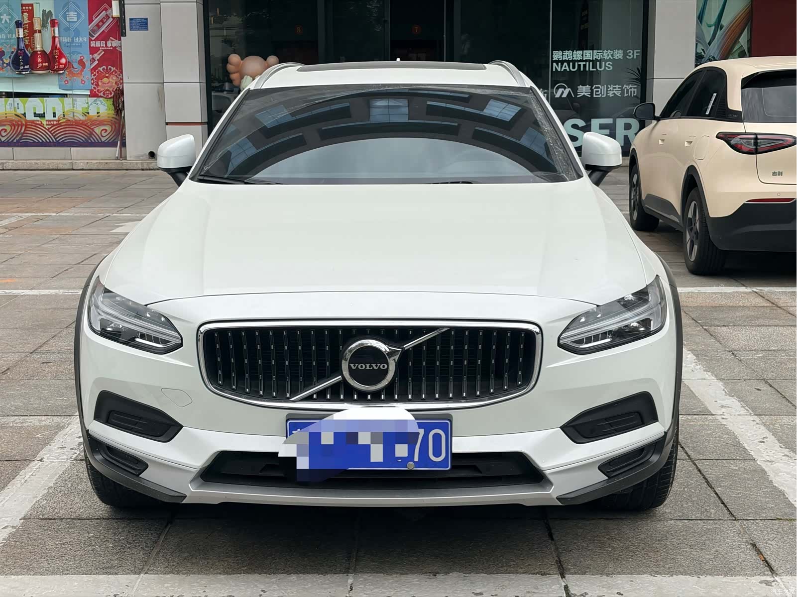 Volvo V90, 2025 2