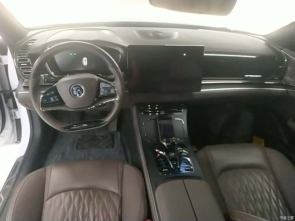 BYD Han, 2022 10