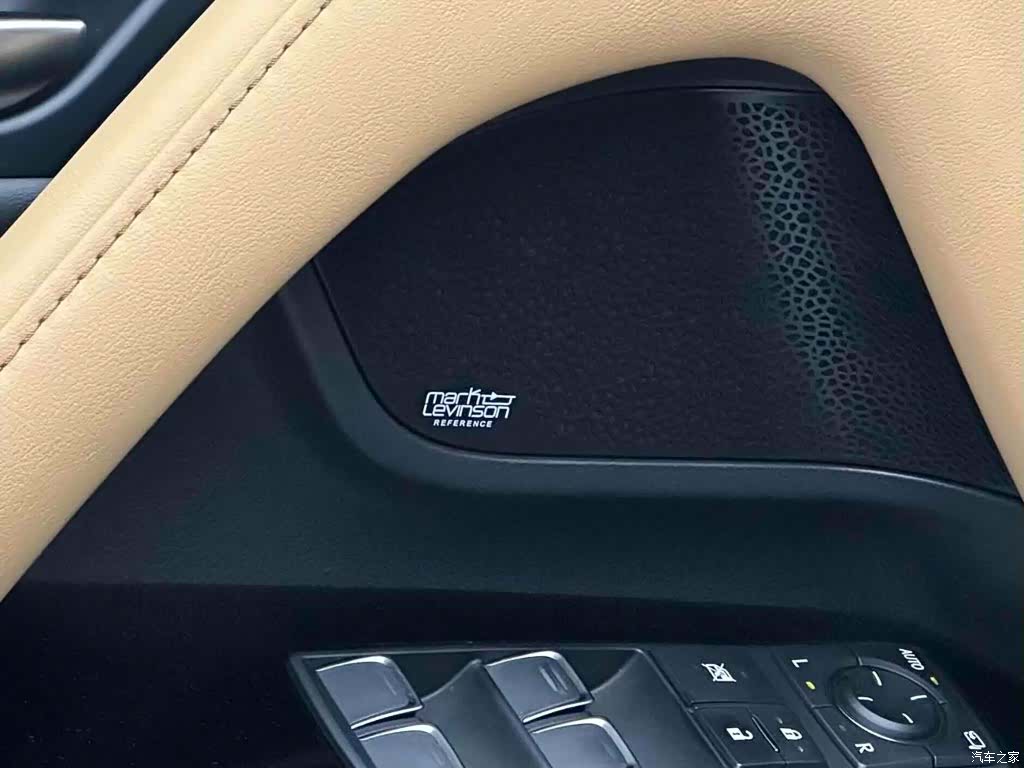 Lexus LX, 2024 13