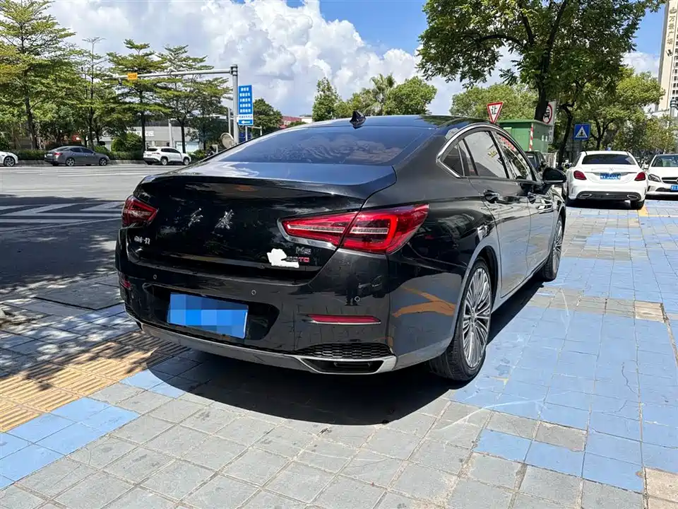 Hongqi H5