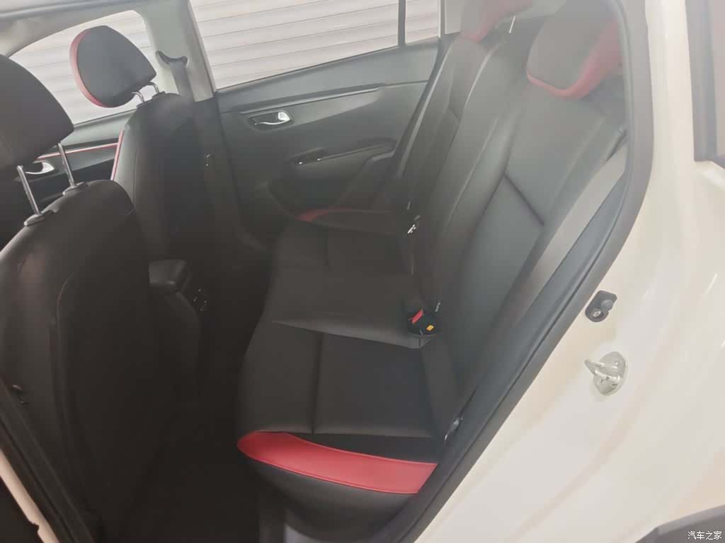 Kia KX, 2017 17