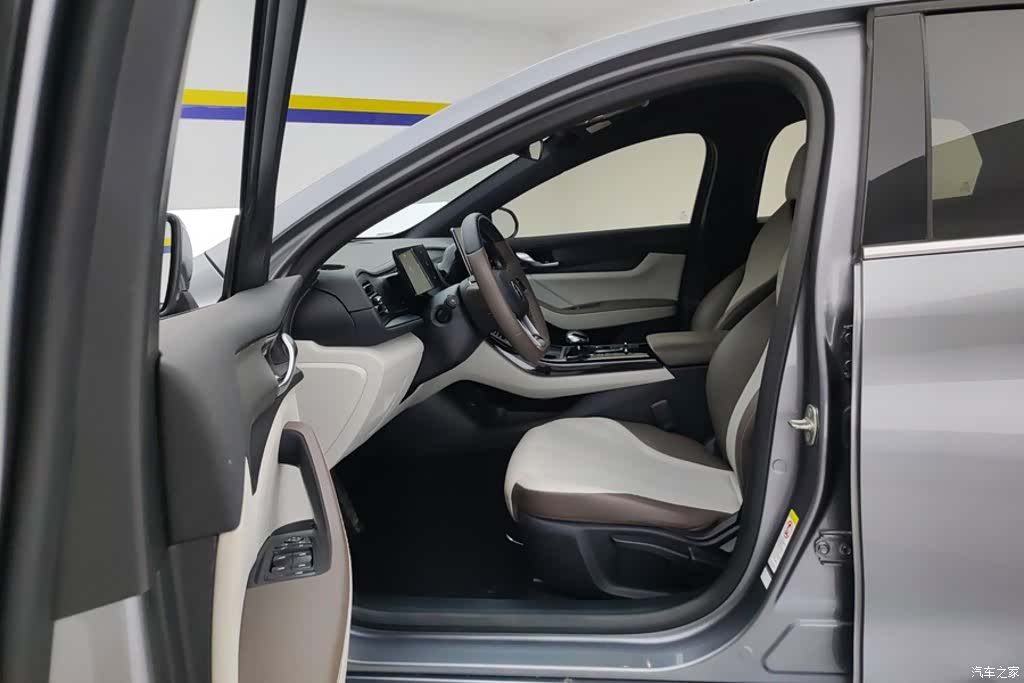 BYD Qin, 2023 9