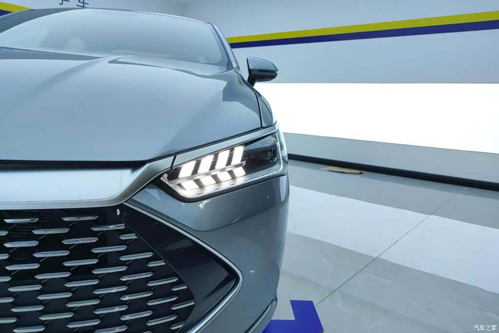 BYD Qin, 2023 все фото
