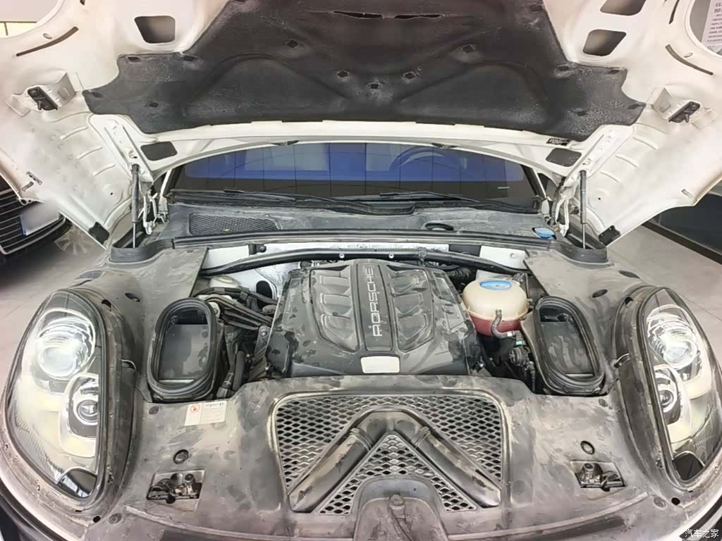 Porsche Macan, 2017 16
