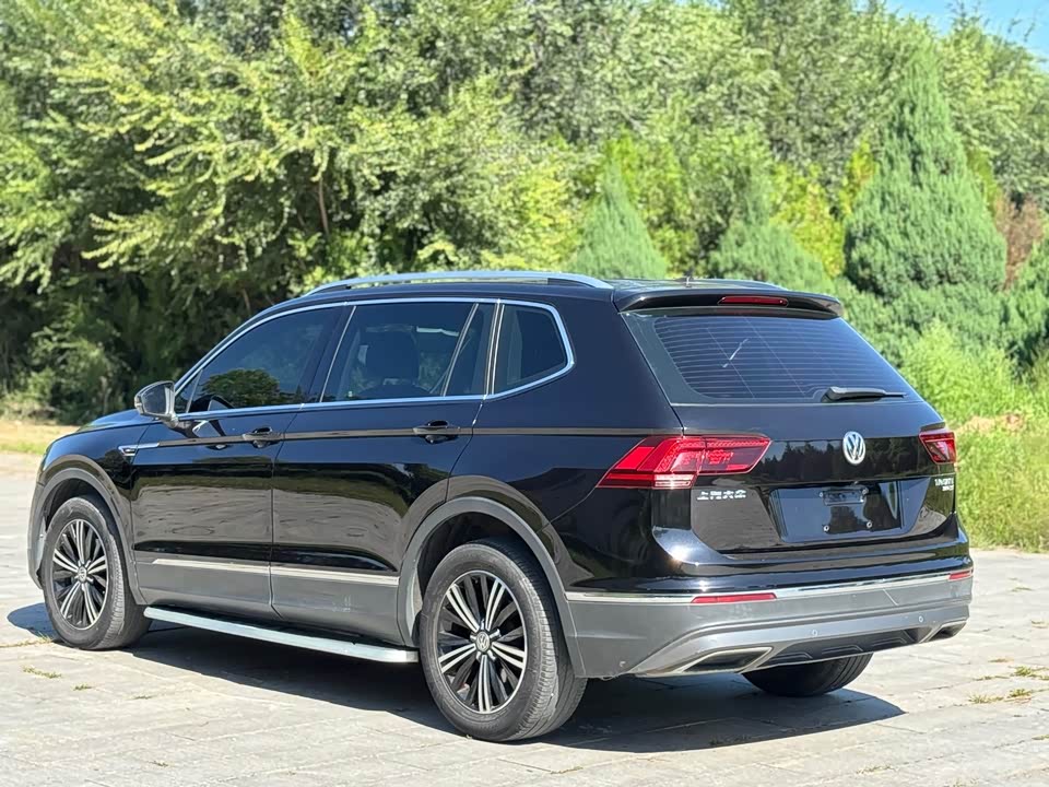 Volkswagen Tiguan L
