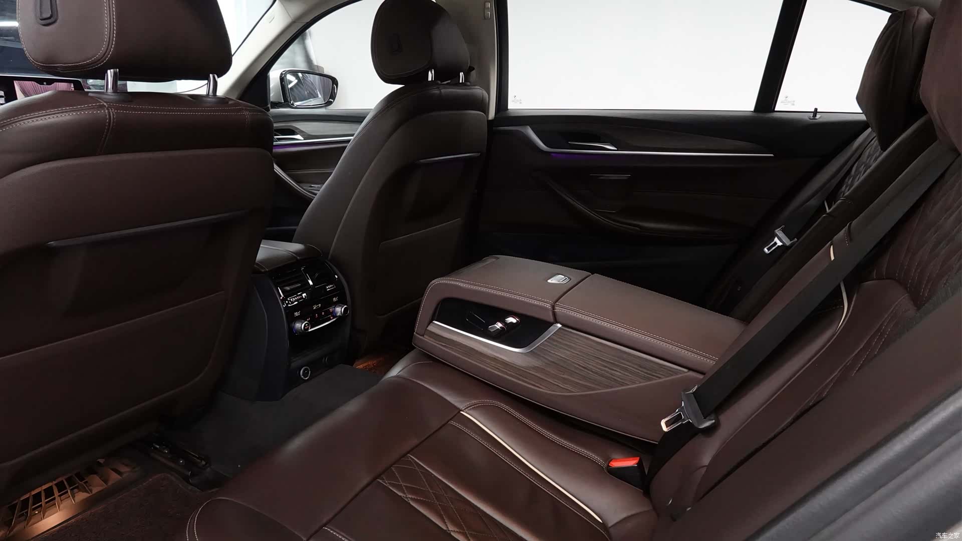 BMW 5 Series, 2019 11