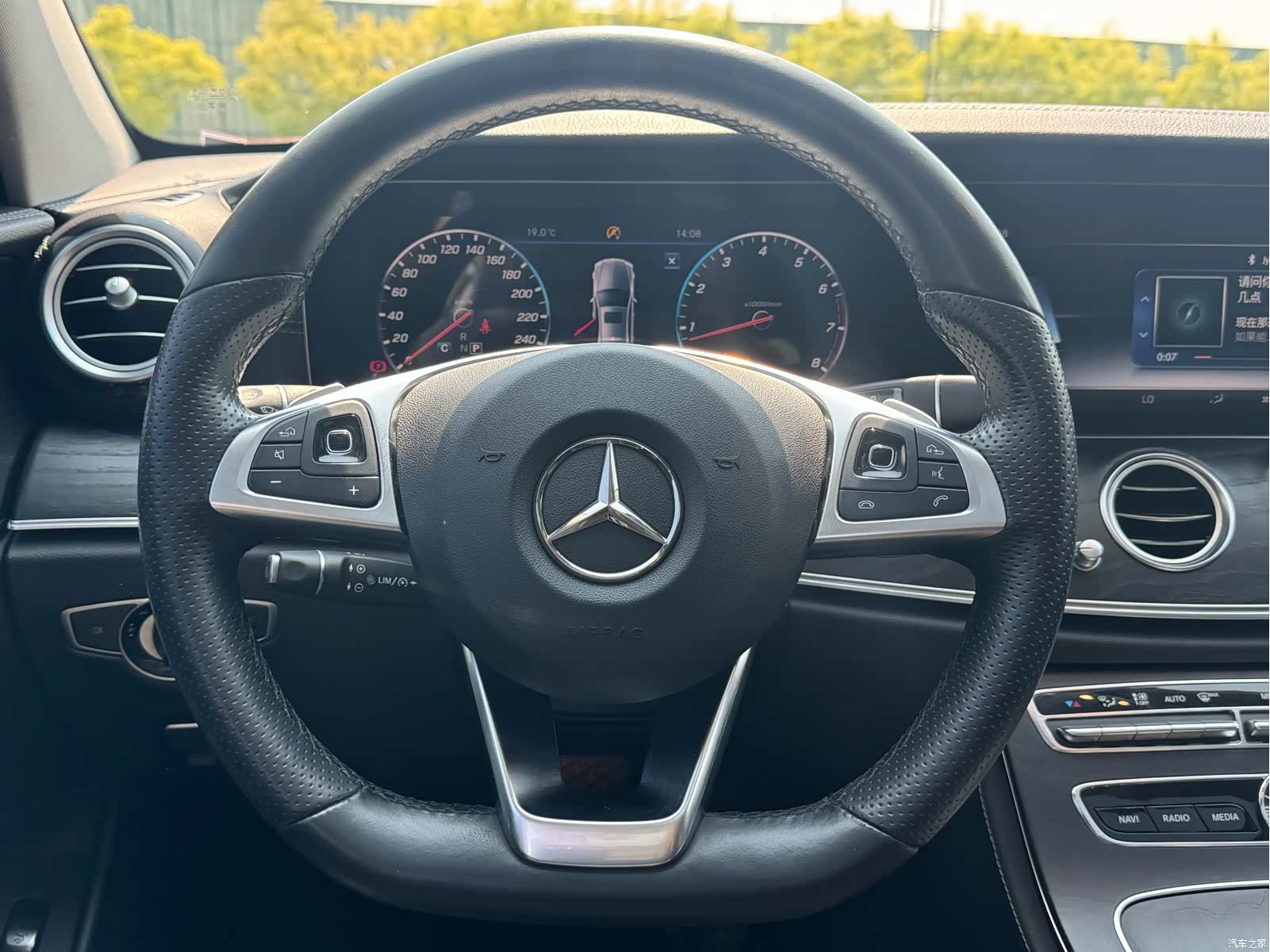 Mercedes-Benz E-Class, 2018 13