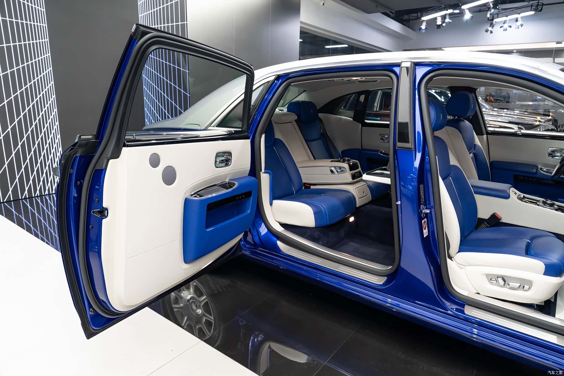 Rolls-Royce Ghost, 2018 8