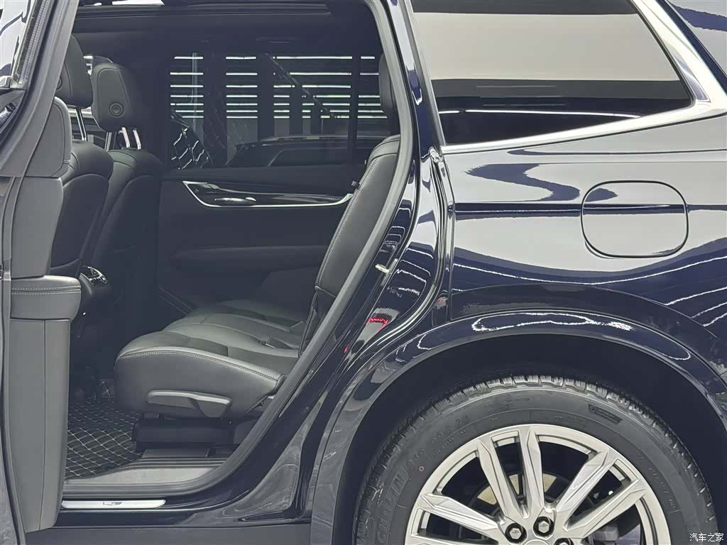 Cadillac XT6, 2022 7