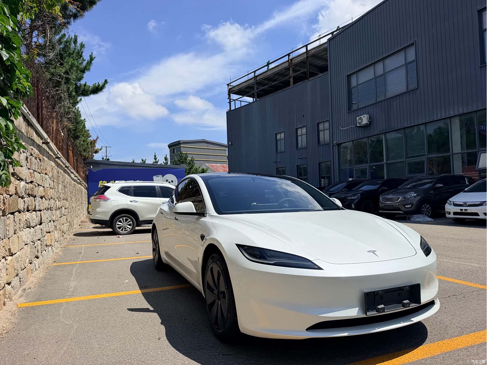 Tesla Model 3, 2024 3