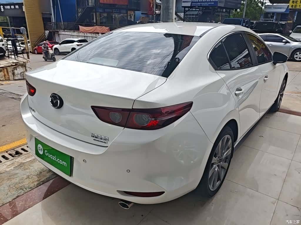 Mazda Mazda3, 2022 7
