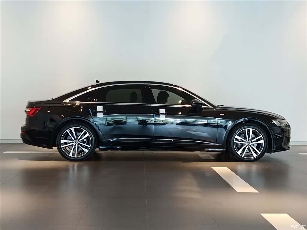 Audi A6L, 2022 3