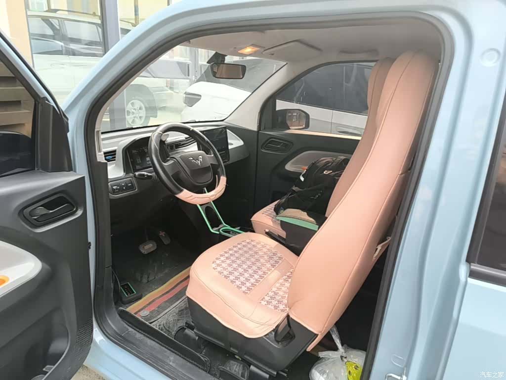 Wuling MINIEV, 2022 15