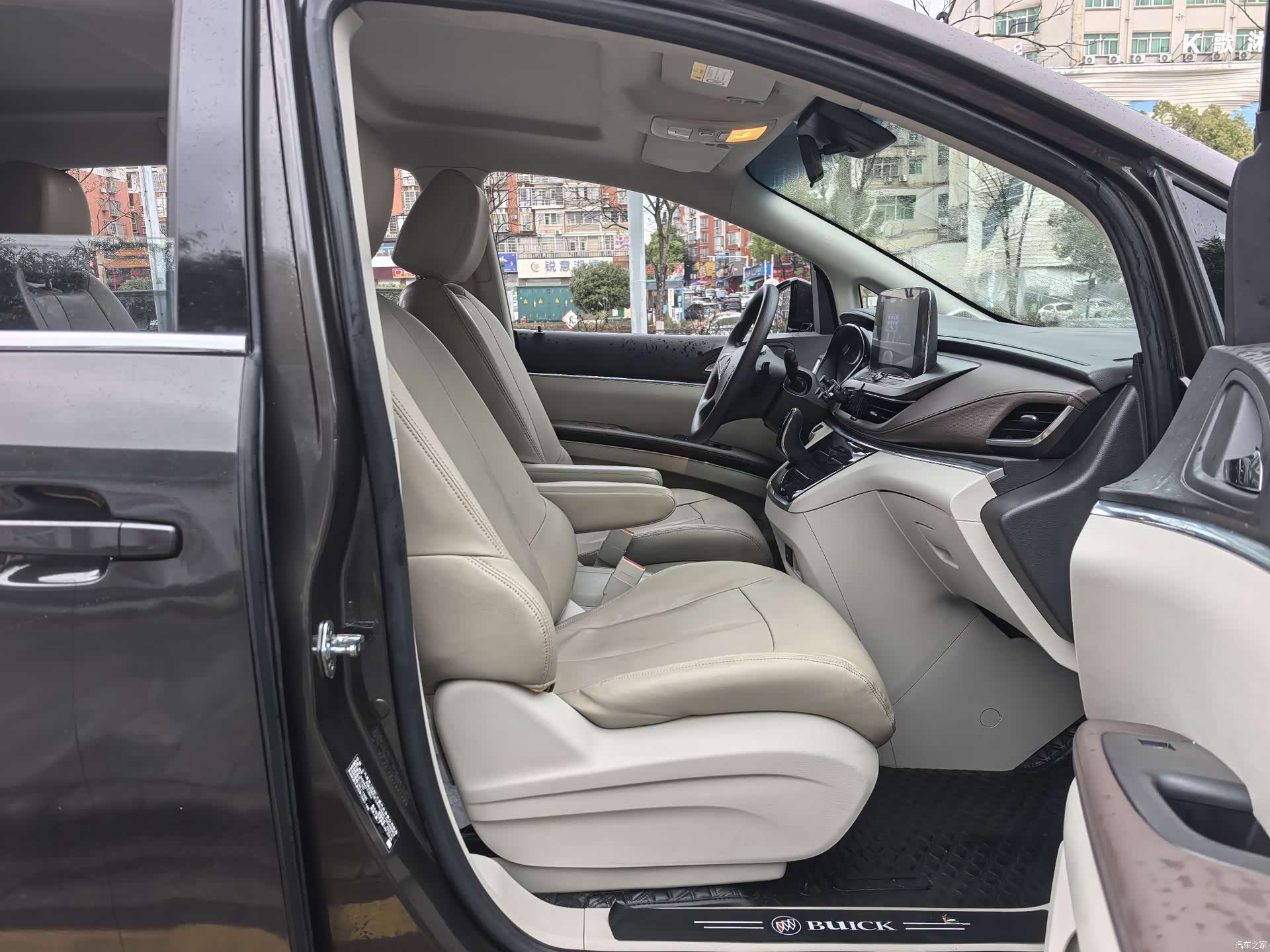 Buick GL8, 2022 все фото