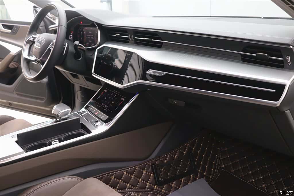 Audi A7L, 2023 20