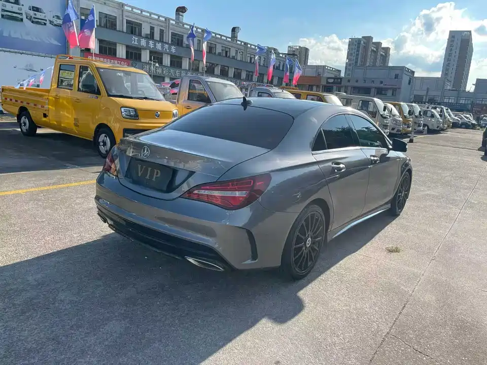 Mercedes-Benz CLA