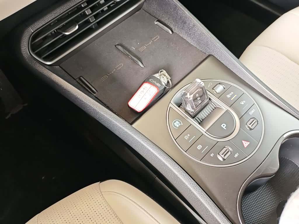 BYD Seal, 2025 14