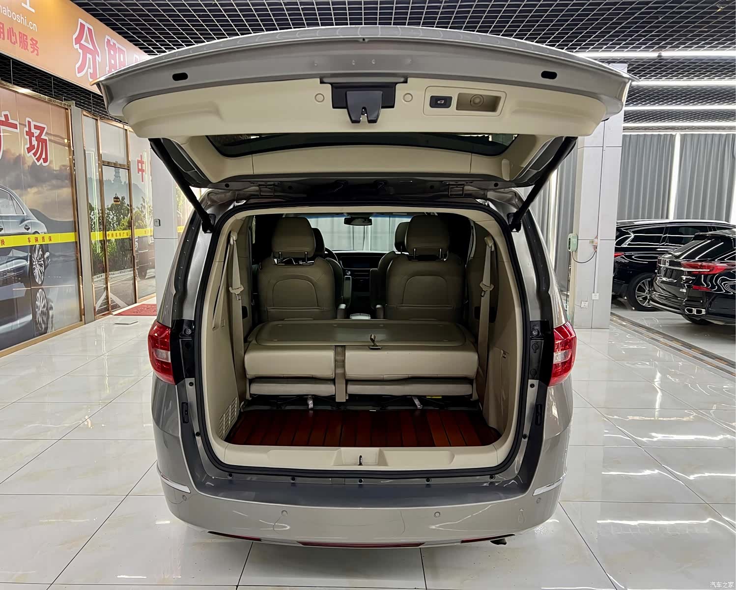 Buick GL8, 2019 8