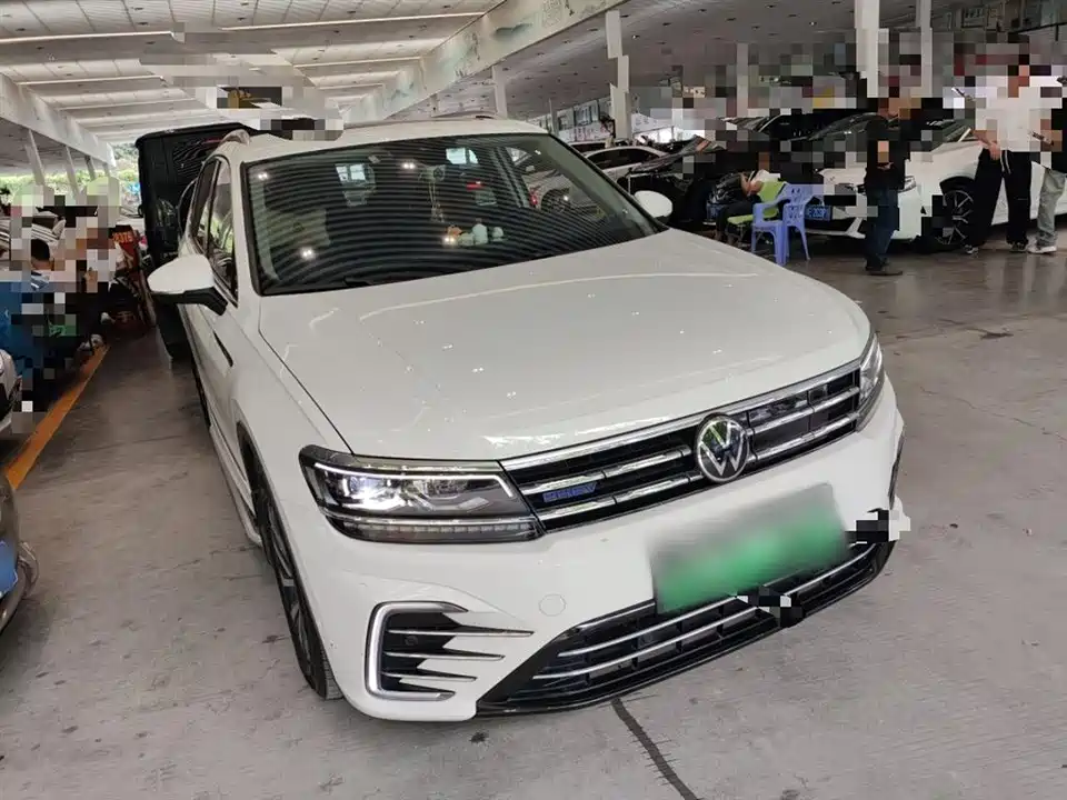 Volkswagen Tiguan L
