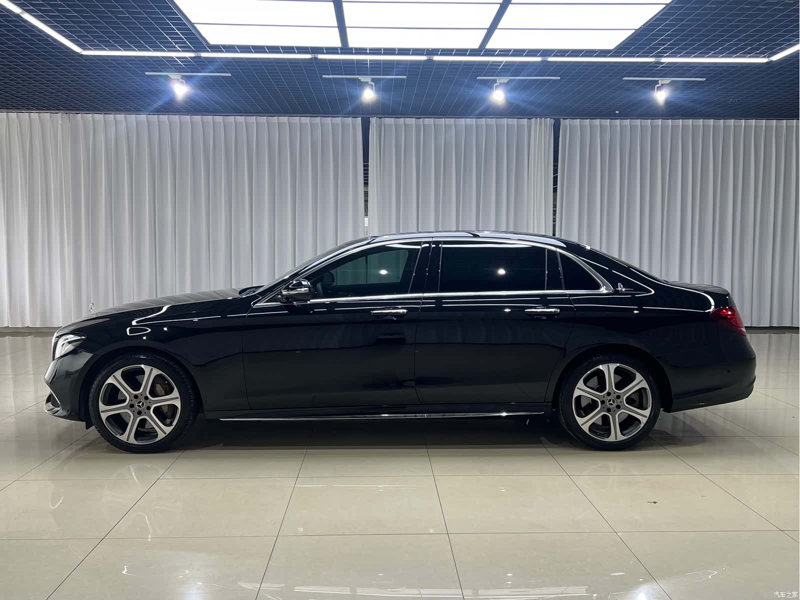 Mercedes-Benz E-Class, 2017 3