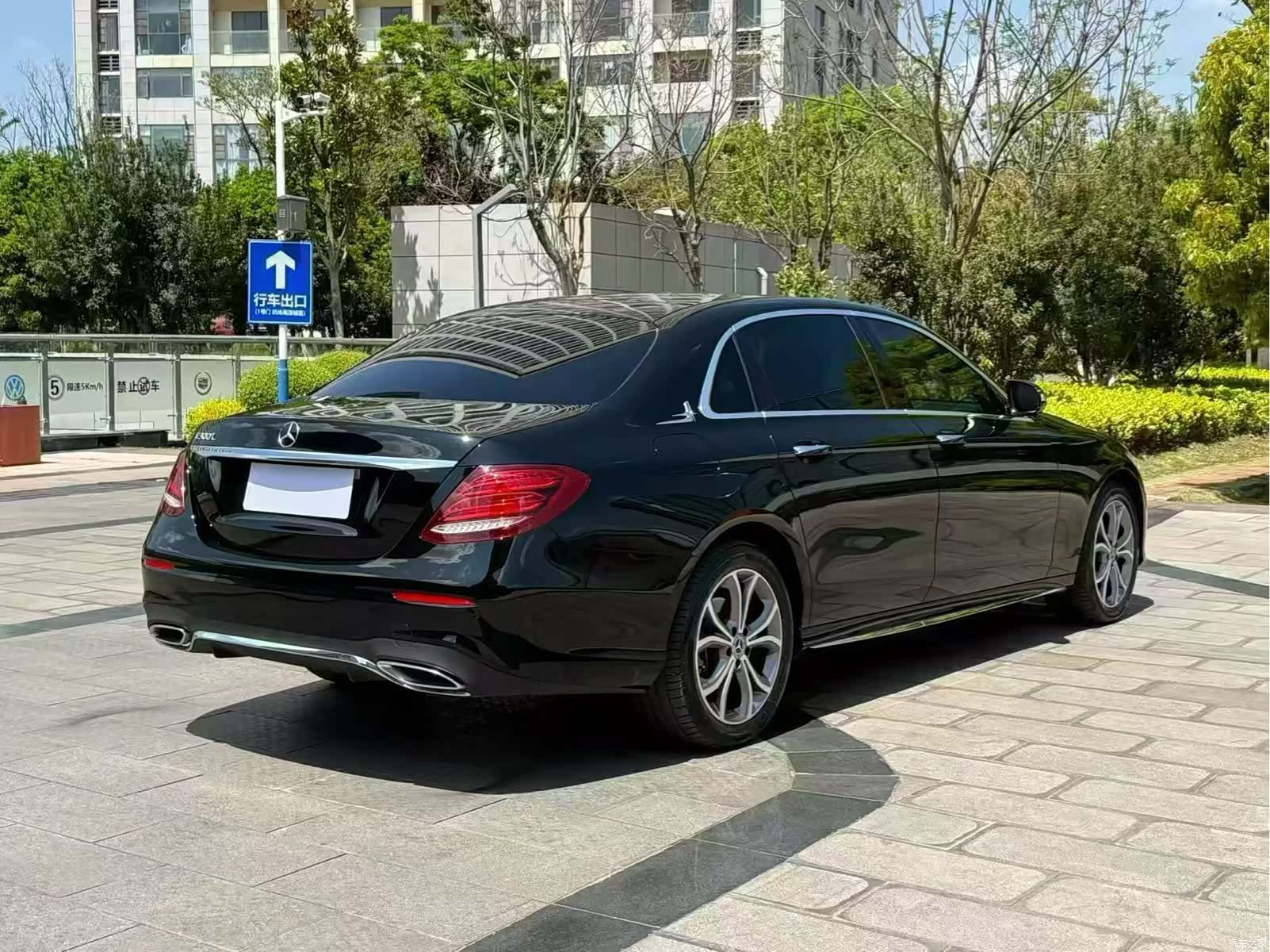 Mercedes-Benz E-Class, 2019 7