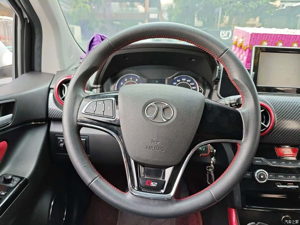 BAIC X25, 2017 11