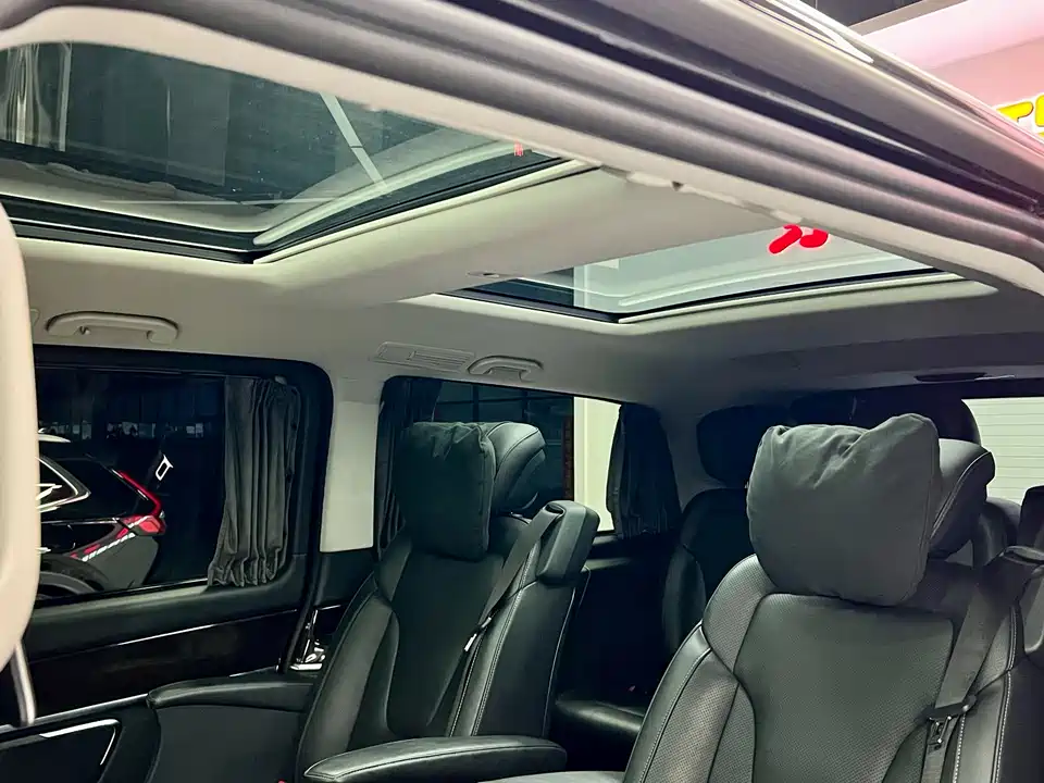 Mercedes-Benz V-class Mercedes-Benz V-class