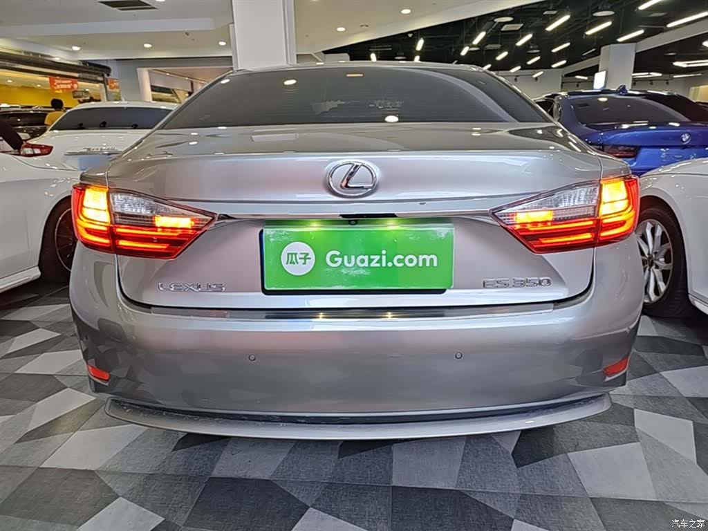 Lexus ES, 2017 6
