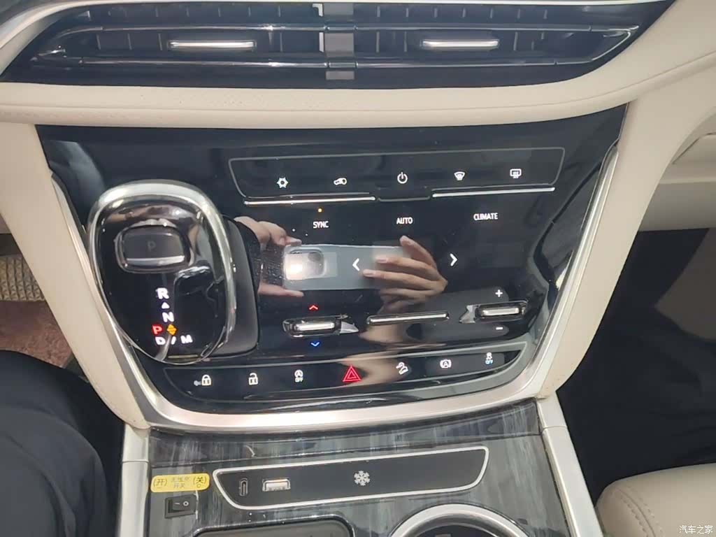 Buick GL8, 2023 14