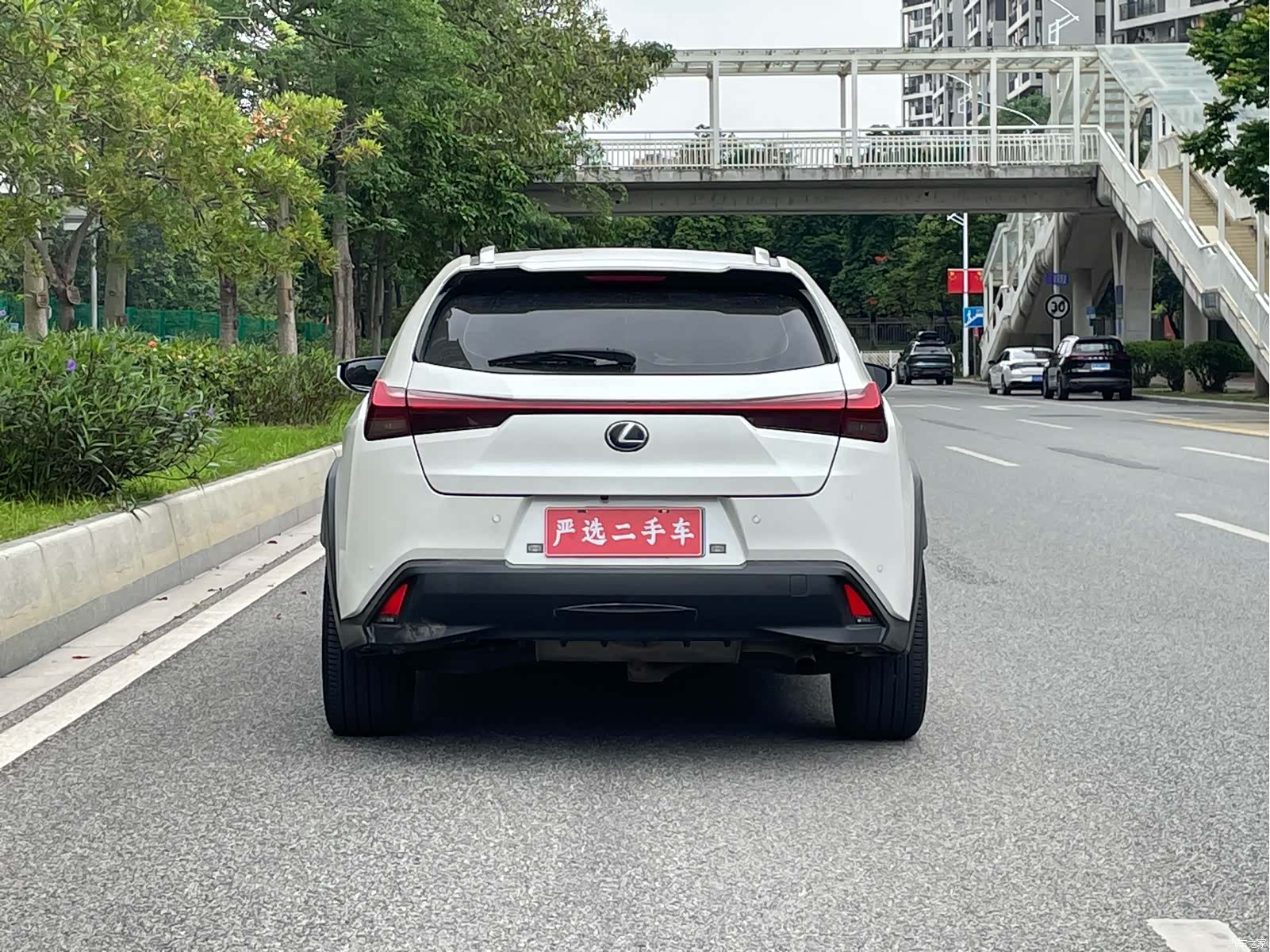 Lexus UX, 2019 4