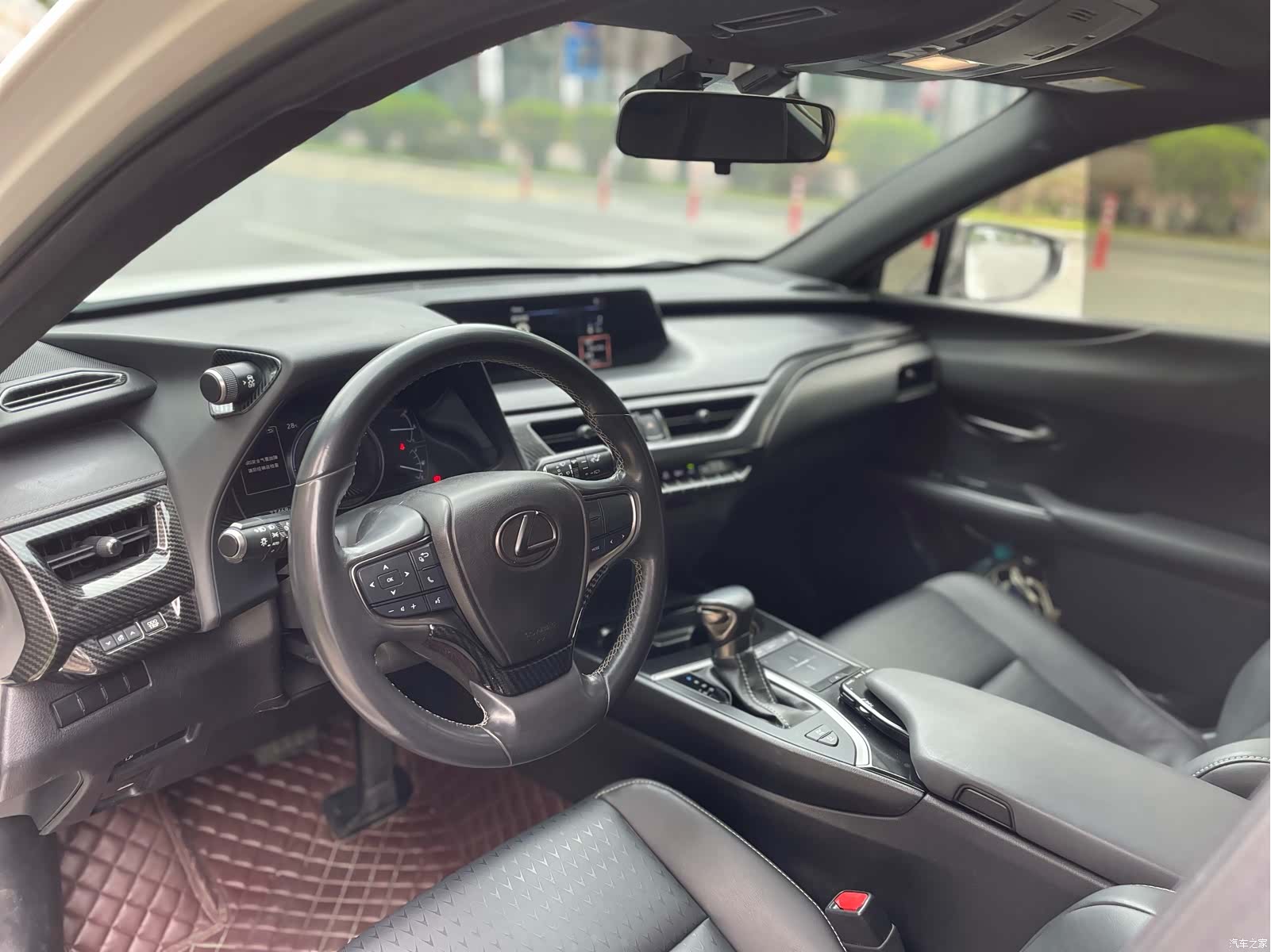 Lexus UX, 2019 19